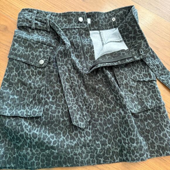 Marissa Webb Skirt Size 10 Denim Cargo Mini Belted Green Leopard Print - Picture 6 of 13